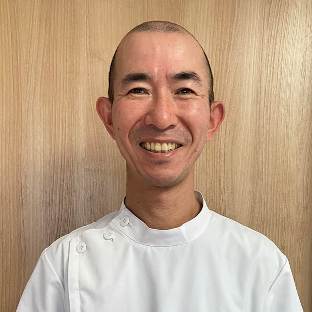 粟野 直 柔道整復師 みどりヶ丘整骨院所属
